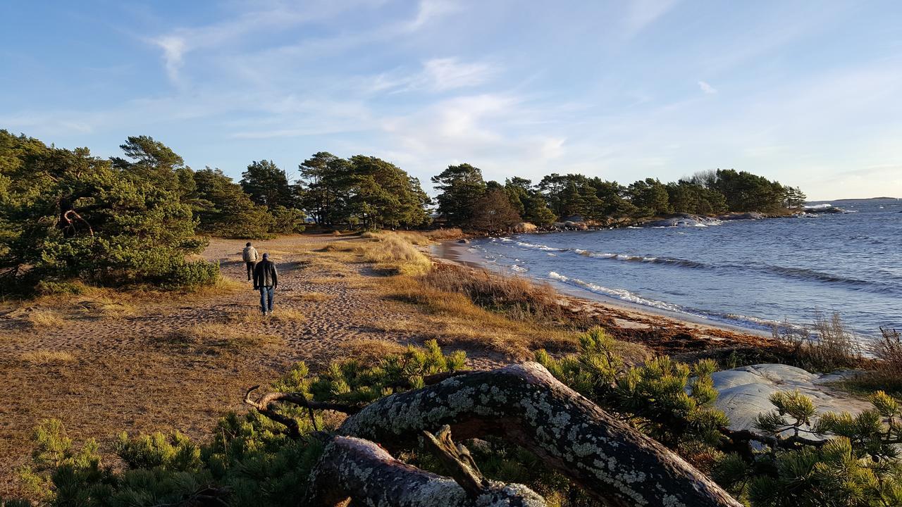 Missionshuset Bed & Breakfast Bed & Breakfast Sandhamn Exterior photo